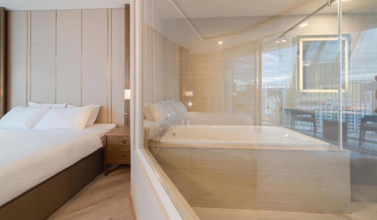 Aparthotel Panorama Sky Blue Nha Trang Exterior foto